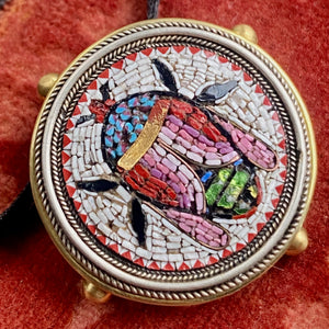 Mid-19th Century Italian Grand Tour Micromosaic Pendant