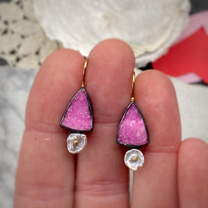 Cobaltocalcite Earrings with Keshi Pearl