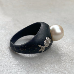 Marsh & Co. c. 1930s Blackened Steel, White Gold, and Cultured Pearl Ring