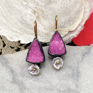 Cobaltocalcite Earrings with Keshi Pearl