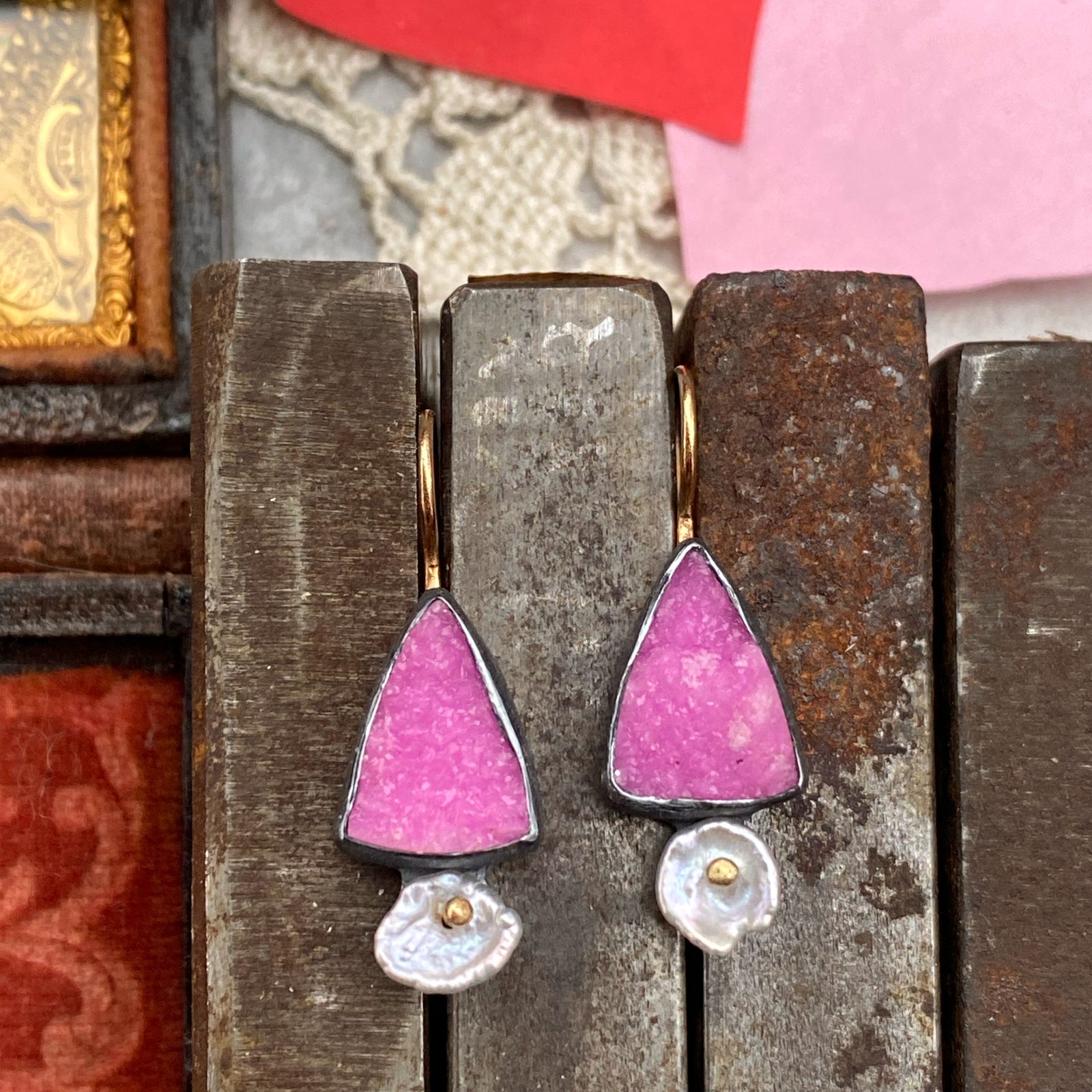 Cobaltocalcite Earrings with Keshi Pearl