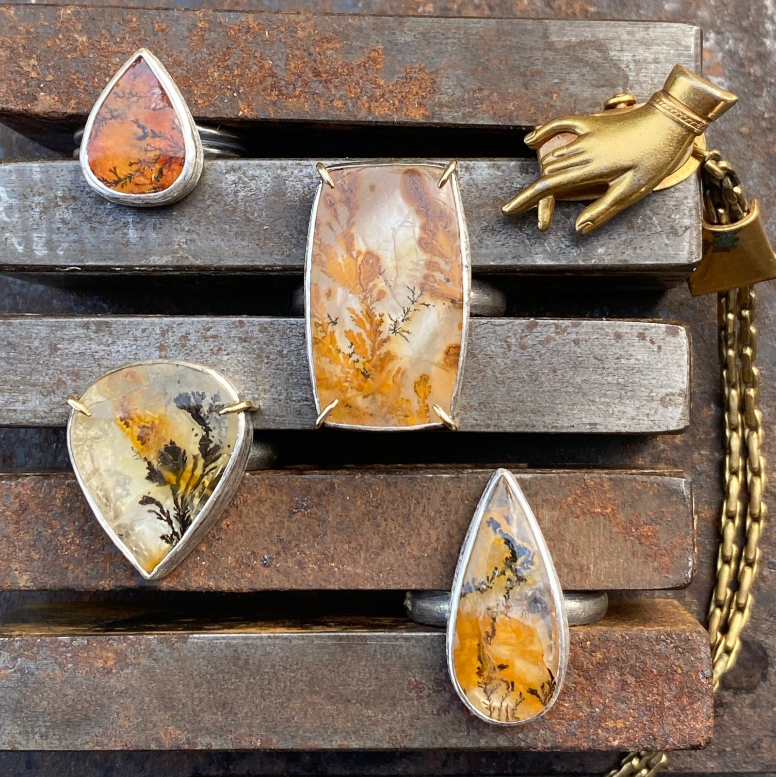 Dendritic Quartz Rings