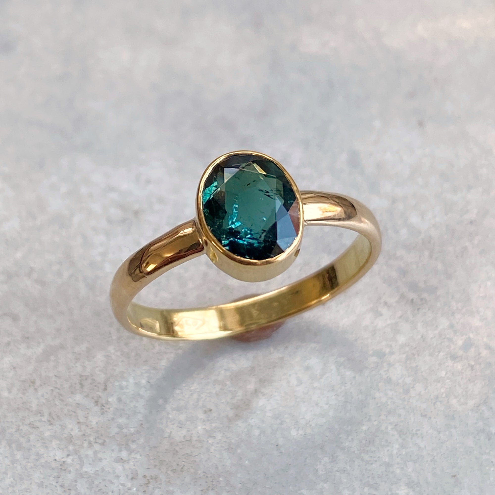 18K/22K 1.39 Ct. Oval Green Tourmaline Ring