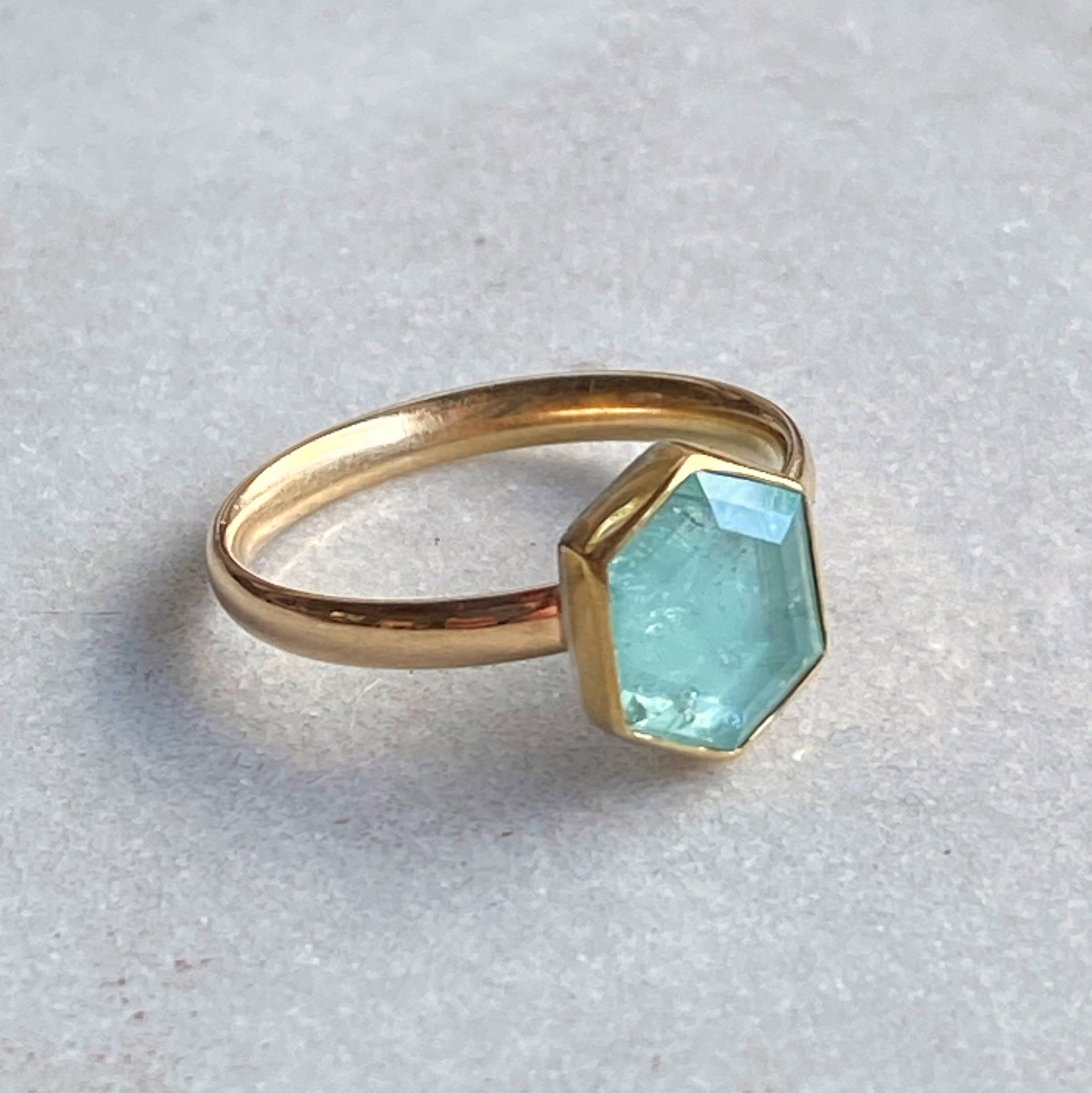 Neon Green Beryl Ring - Mavens
